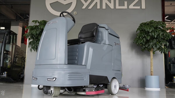 不同型号洗地机都有什么作用？